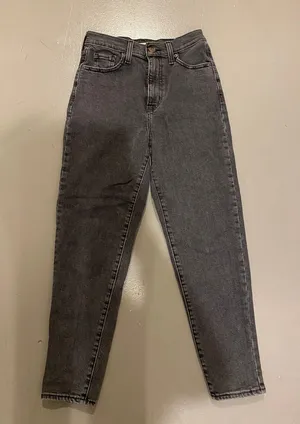 Levi's Mom Jeans thumbnail 1
