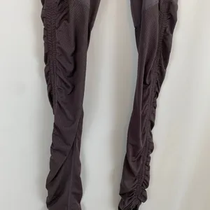 Fabletics‎ ruched leg athletic leggings thumbnail 2