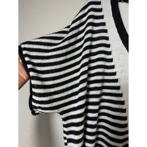 POL Black & White Striped V-Neck Dolman Sleeve Knit Sweater Size L thumbnail 3