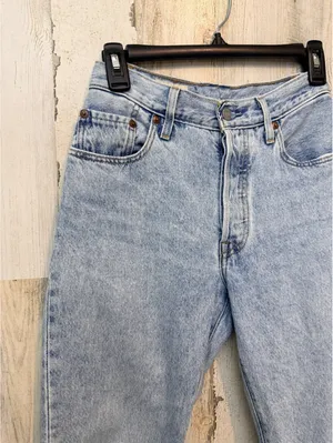 Levi’s Women’s 501 Premium Big E Crop Jeans W25 L26 Montgomery Light Wash thumbnail 4
