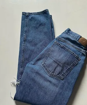 American Eagle 90s boyfriend jeans thumbnail 1