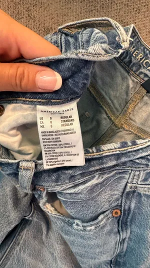 American Eagle Jeans thumbnail 4