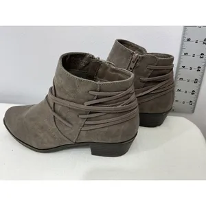 Womans Madden Girl Become Brown Full Leather Strappy Bootie Size 9 M thumbnail 4