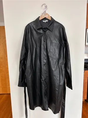 FRNCH Black Faux Leather Shirt/ ernaux dress in bordeaux thumbnail 5