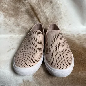 Michael Kors slip on Sneakers‎ Size 9.5 A25 thumbnail 3