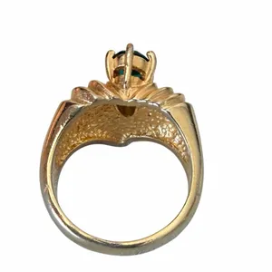 Vintage Gold Tone Heart Ring Emerald Green Pear Cut Stone thumbnail 7