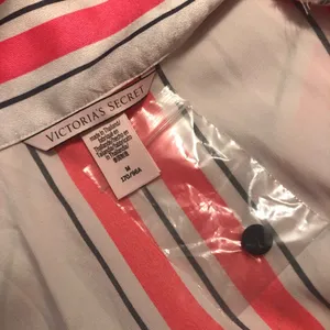 Victoria's Secret Striped vs sleep top thumbnail 3