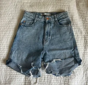 ZARA Jean Shorts High-Waisted thumbnail 1