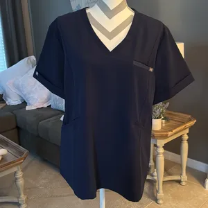 FIGS Zinga 3 pocket tapered fit scrub top thumbnail 2