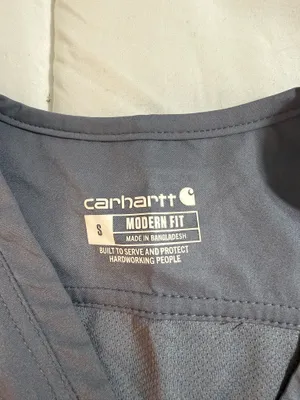Grey carhartt scrub set Small top/XS bottoms thumbnail 3
