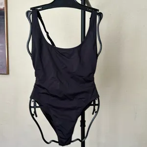 SKIMS Signature Swim Scoop Neck Onyx Black‎ One Piece Swimsuit NWT Size 2X thumbnail 2