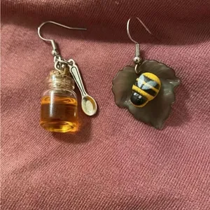 Bee & Honey Jar beautiful Dangle Earrings faux fashion‎ jewelry thumbnail 10