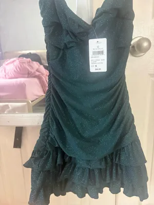 Windsor Formal Dress thumbnail 3