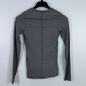Lululemon Circadian long sleeve casual top size 2 thumbnail 5