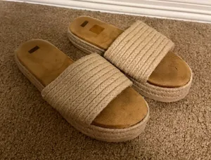 Woven Sandals Tan Size 6 thumbnail 1