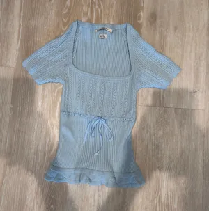 Kimchi Blue Urban Outfitters Top thumbnail 1