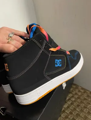DC Shoes Womens DC Manteca 4 Hi sneakers 7.5 thumbnail 8