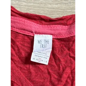 EUC Womens red We the Free Free People sleeveless V-neck‎ top layered hem size S thumbnail 3