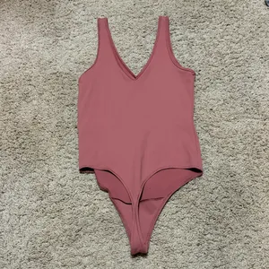 Abercrombie & Fitch Womens Soft AF Seamless V-Neck Dusty Rose Bodysuit - Medium thumbnail 3