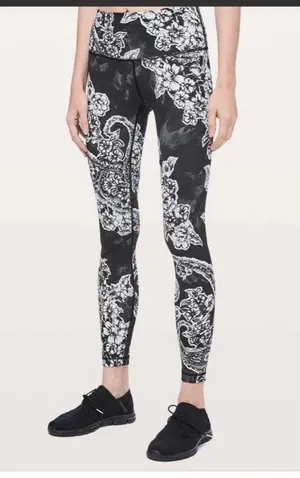 Lululemon Wunder Under High-Rise Tight *Engineered Full-On Luxtreme 28" Painted Paisley Wunder Under Silver Ice Black thumbnail 6