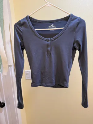 Hollister Long Sleeve Top thumbnail 1
