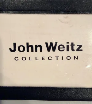 VINTAGE: John Weitz Collection | leather card wallet with ID window thumbnail 2