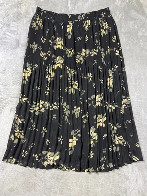 SAG HARBOR Black Floral Pleated Midi Skirt Sheer Overlay Petite Large Whimisgoth thumbnail 1