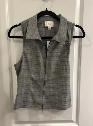 Sleeveless Urban Outfitters Top thumbnail 1