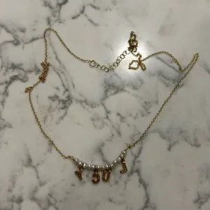 Lucy Name Necklace Gold‎ Toned Faux Pearl thumbnail 3