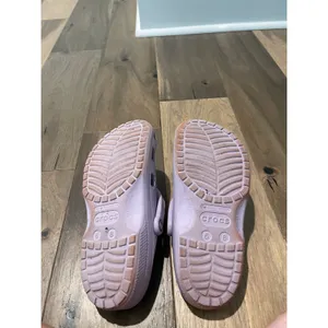 Crocs Women’s Size 8 Light Purple Classic Clogs thumbnail 3