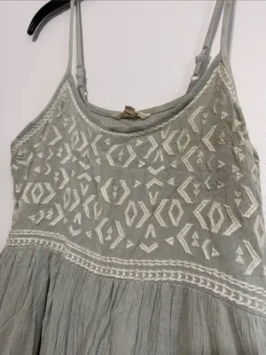 Sim & Sam Embroidered Sage Green Maxi Dress thumbnail 4