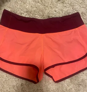Lululemon Shorts thumbnail 1