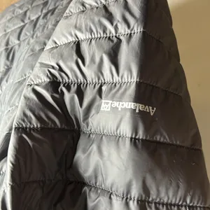 Avalanche men’s Puffer Jacket gray size large. thumbnail 5