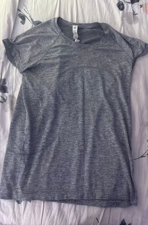 Lululemon Shirt Swiftly Short Sleeve Tech thumbnail 1