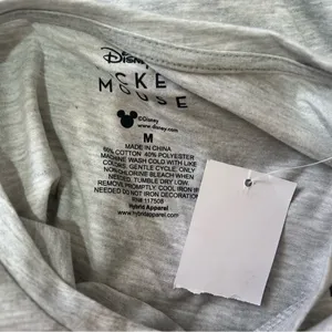 5/$30 🎈 Disney medium Mickey Mouse graphic short sleeve T shirt thumbnail 4