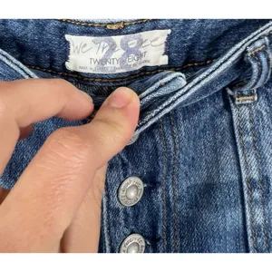 We The Free High-Rise Denim Shorts 28 Button Fly Raw Hem Patch Pockets thumbnail 4