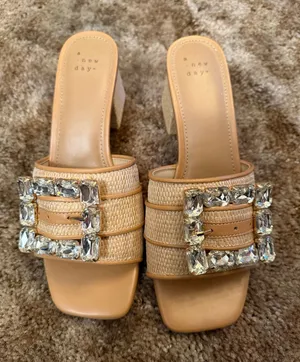 NWOT A New Day "Kathleen" Woven Raffia Rhinestone Buckle Block Heels Resort Wear thumbnail 1