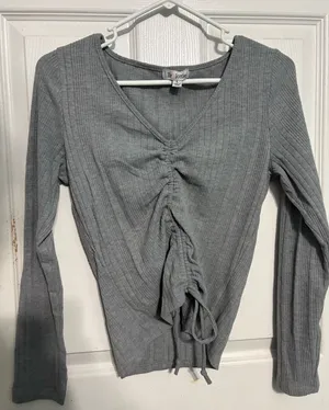 Liv & Lottie Y2k Ribbed Ruched Drawstring V-neck Long Sleeve Top Gray thumbnail 1