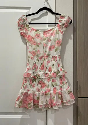 Gorgeous Isabelle’S Cabinet Floral Dress!!! thumbnail 6