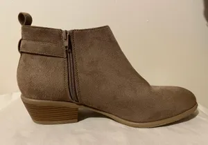 Wild Diva Women’s Short Suede Boots thumbnail 2