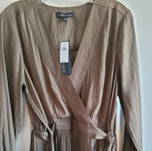 Banana republic Women blouse thumbnail 3