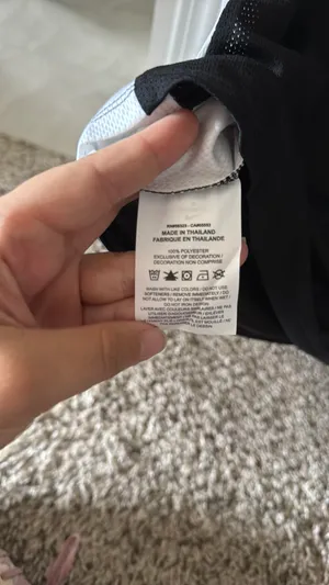 Women’s Nike Dri-Fit shirt thumbnail 5