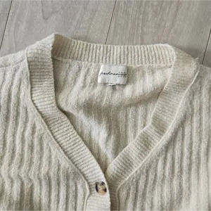Women’s Cream Button Front Cropped Cardigan Sweater Top Preppy Soft Crop Size thumbnail 3