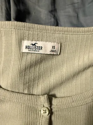 Hollister Top Henley thumbnail 2