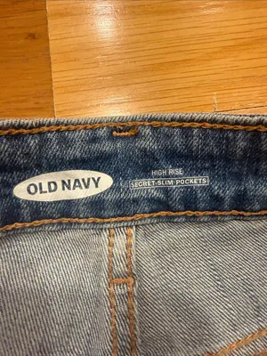 Old navy button fly high -rise Jean shorts size 6 . thumbnail 6