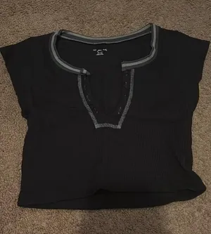 Garage Crop Top Black thumbnail 1