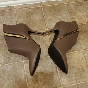 Taupe Enzo Anglioni Booties Size 10M thumbnail 6