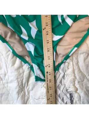 Shade & Shore NWT Women's One Piece Swimsuit Green White Leaf Shirred M (8/10) thumbnail 5