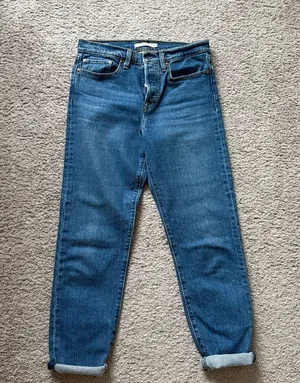 Levi's Blue Wedgie Straight Jeans thumbnail 1