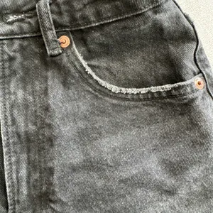 ZARA Denim Shorts thumbnail 3